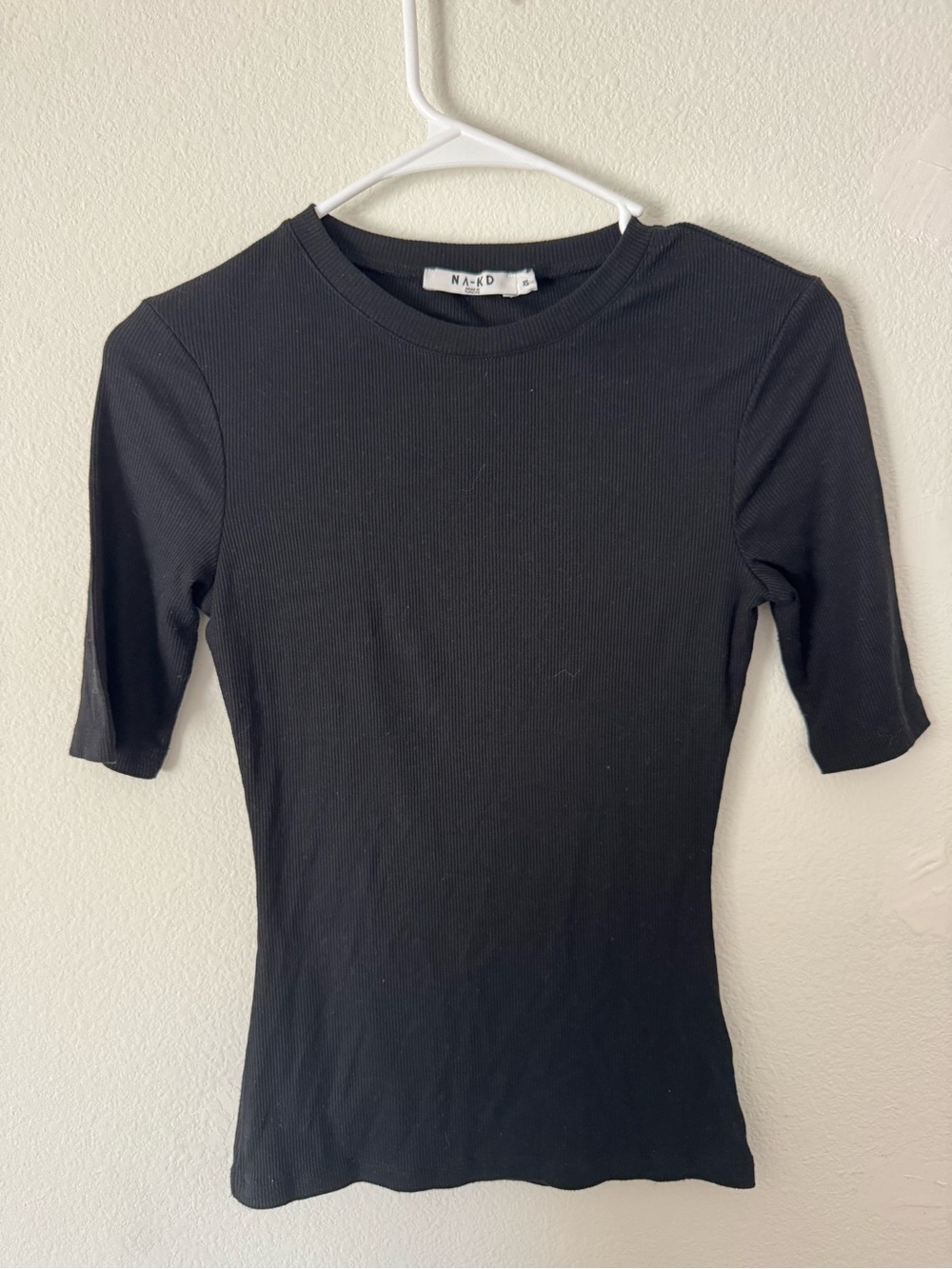 Black Ribbed Crewneck Short Sleeve Top